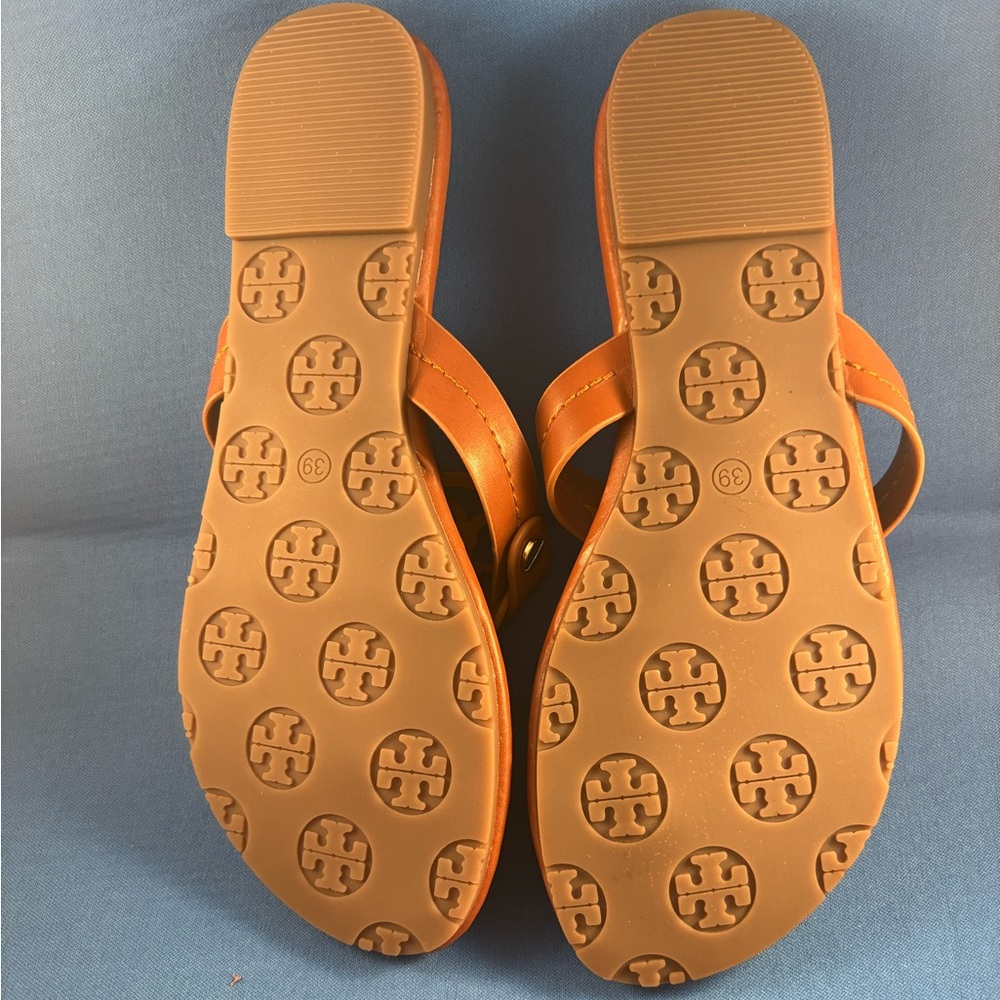 Tory Burch stylish Brown Women's Sandals. Size 39 same as US 8, 8.5, or 9. - Picture 4 of 5